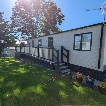 Stunning Luxury Caravan On Edge Of New Forest On Shorefield Country Park Entertainment And Leisure Passes Included Milford on Sea Exterior foto